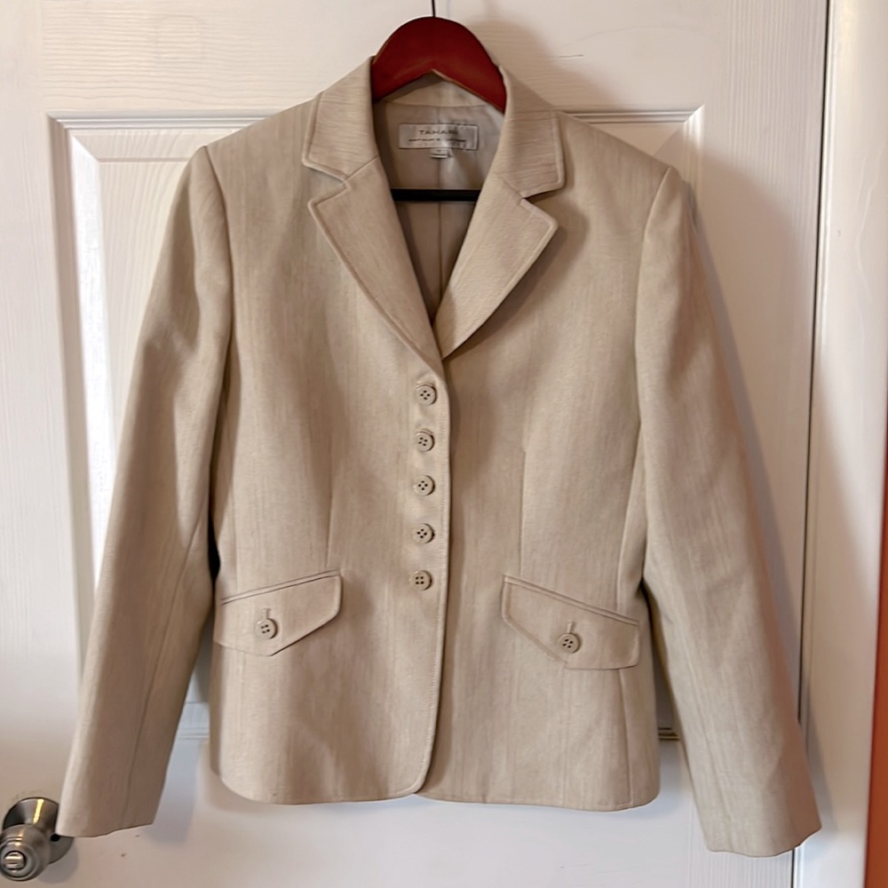 Tahari Blazer size 10